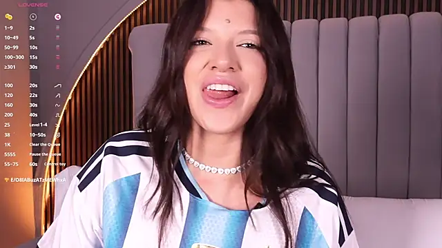 emperatriz_reyes's live room