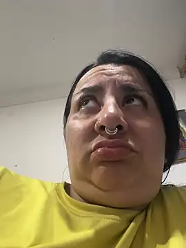 Abril_Luv webcam