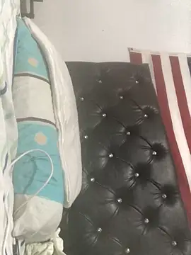 elpeluchenegroxxx3 webcam