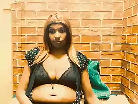 Fuckable_Nasty_MILF webcam