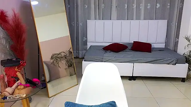 Watch malen_fitnessmilf live on EroticFlix - High definition streams