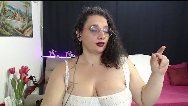 Aleja_Gonzales webcam