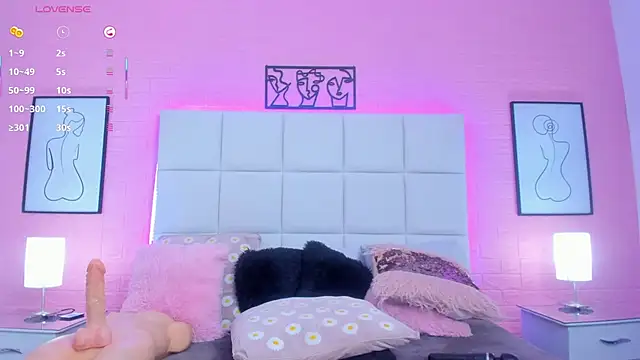 charlotte_kisss webcam