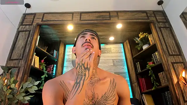 Donovan_Desmond webcam