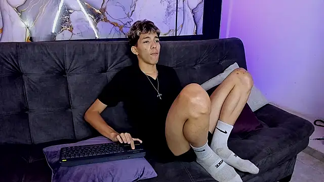 nico_naughtyboy