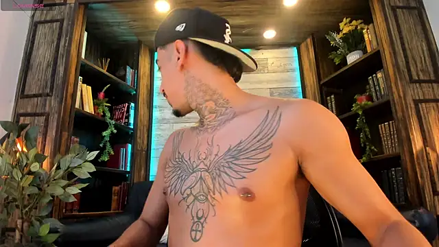 Donovan_Desmond webcam