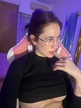 Watch LolaSB live on EroticFlix - High definition streams