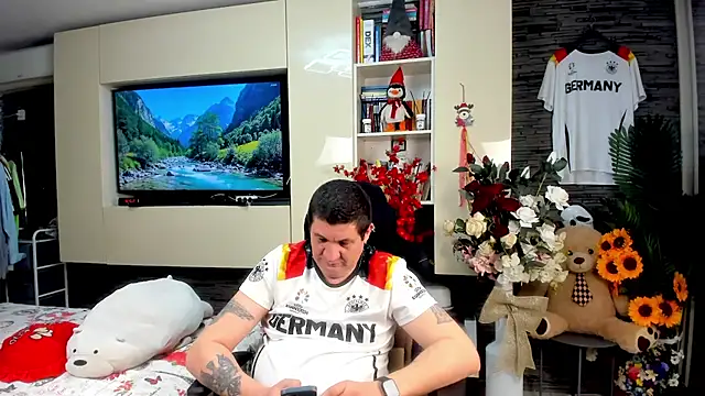 spartacusdaddy48 (Ask my age) - Cum Show + surprise with my ass