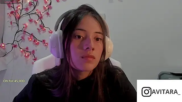 vanesita_ (F teen) - fuck machine again