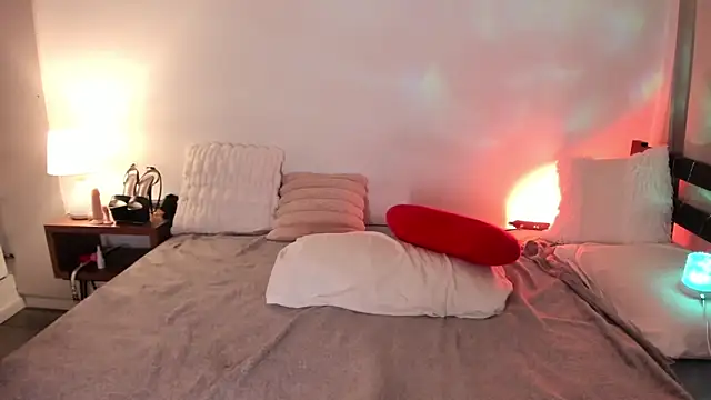 FantasticSonya webcam