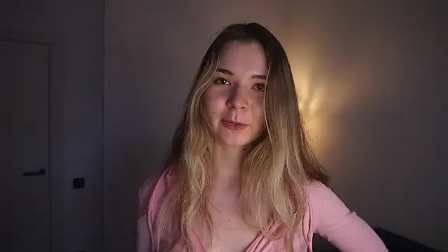 MarlinVarian live cam on StripChat