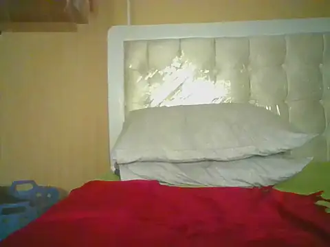 Preetygirlyz live sex cam