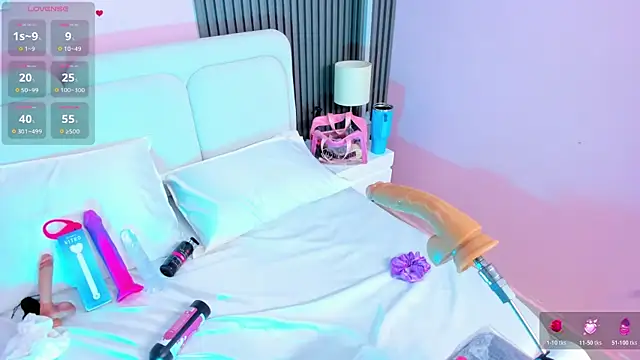 Clawdeen__wolf webcam