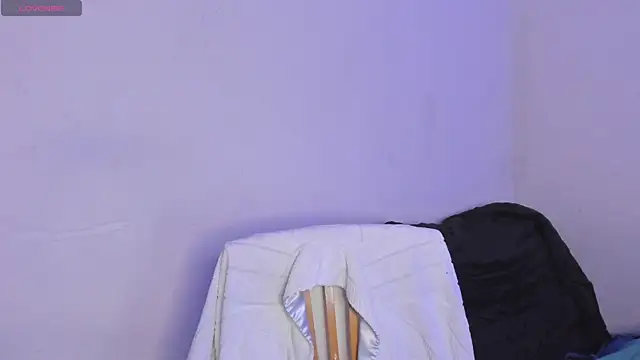 Naty_Mature_ live cam on StripChat