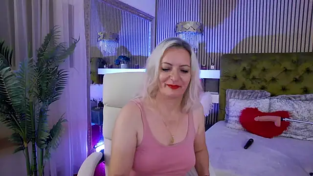 LadyTouch webcam