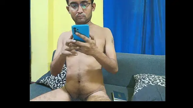 Cute_boy2000 live cam on StripChat