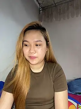 Almira6868 webcam