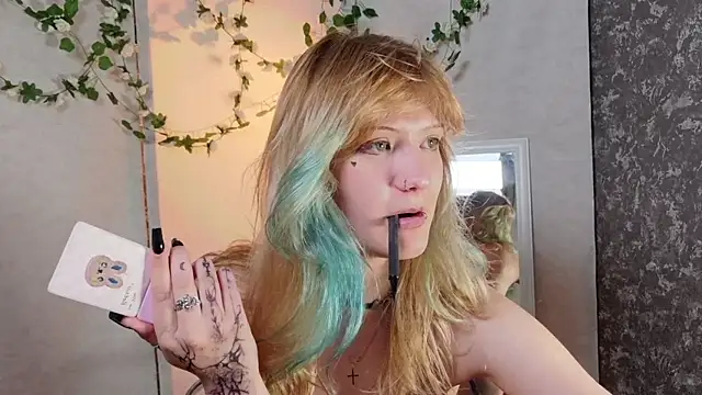 Lina_Wi webcam