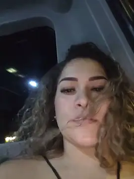 sara_smiiith211 (F young) - Getting my pussy wet in public