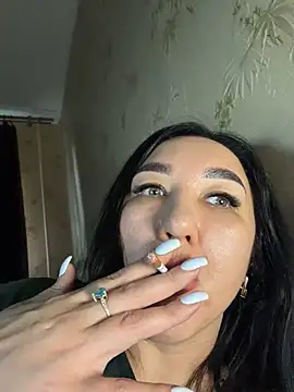 Naughtbaby_2025 live sex cam