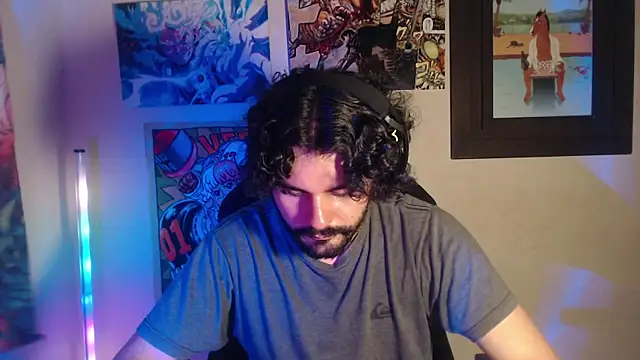 LuciferSantoryu webcam