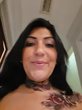 LittleMissEeve webcam