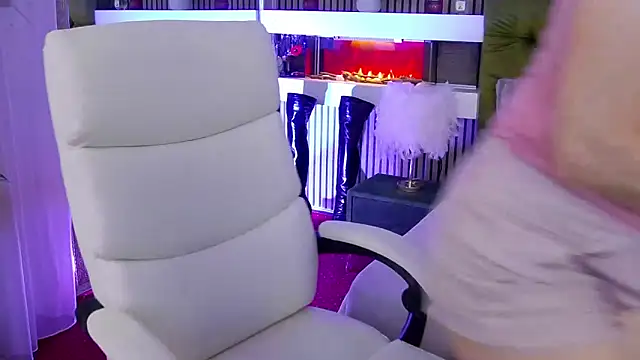 LadyTouch webcam