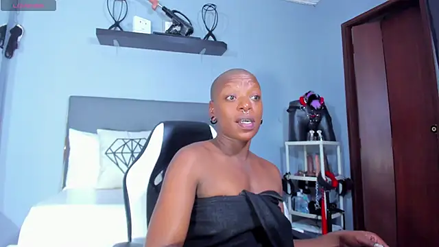 Coco_Kiss webcam