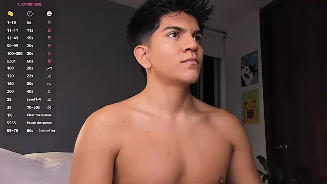 OnlySantty webcam