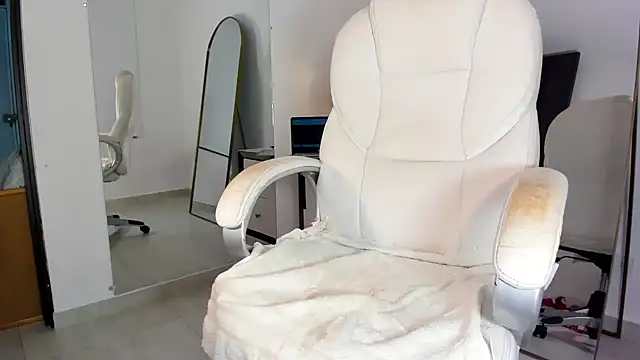 alexa_tobar webcam
