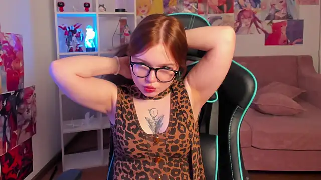 ElinaVale webcam