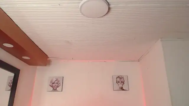 Milly_1_x webcam