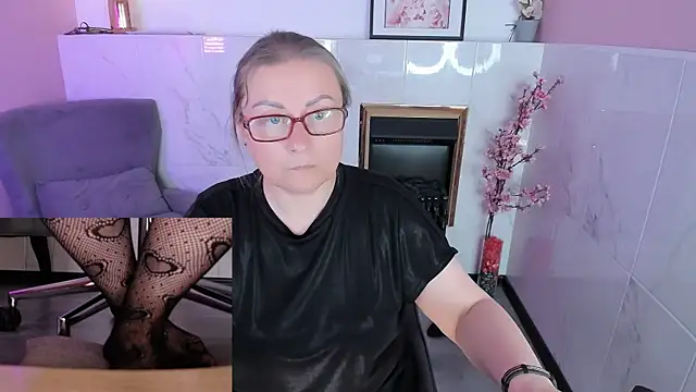 Alexandra_Kind webcam