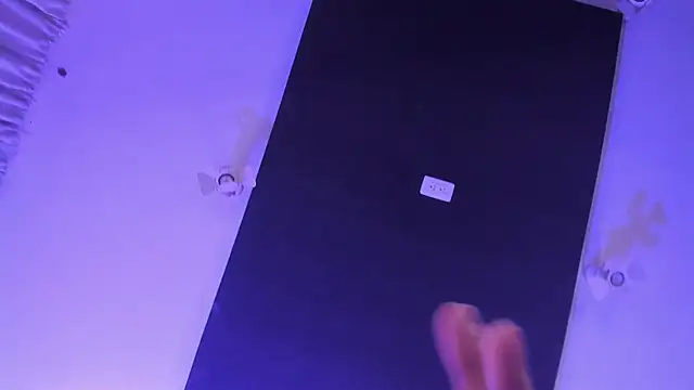 ScarletZaint webcam
