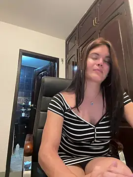 Wheamarelle - Couple webcam sex chat