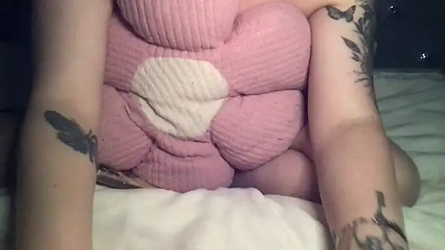 femmefatalebabe live cam on StripChat