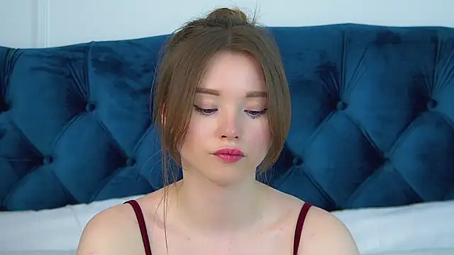 Watch KeiraAsti live on EroticFlix - High definition streams
