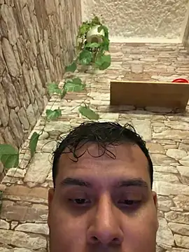 Liam_ruse live cam on StripChat