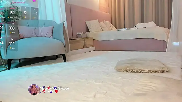 Mia_Mi_