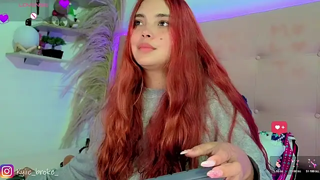 Kylie_brokee webcam