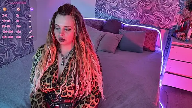 Miss_Maya_Mils webcam