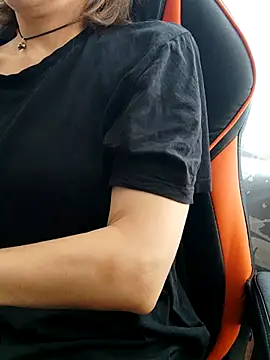 Aashikalaa live cam on StripChat
