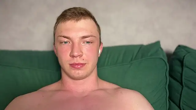 iron__chap webcam