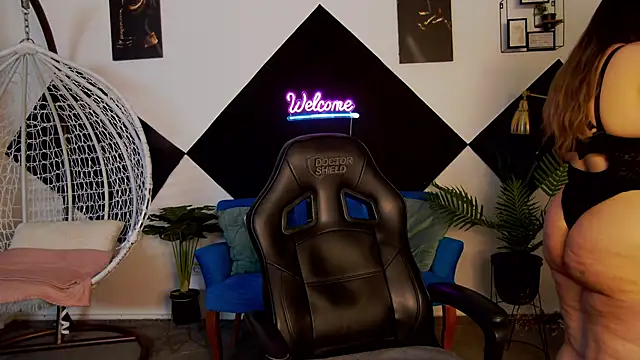 Katewalker_ webcam