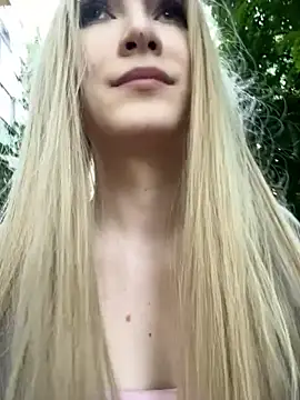 marlboroweb (F teen) - take off all  clothes