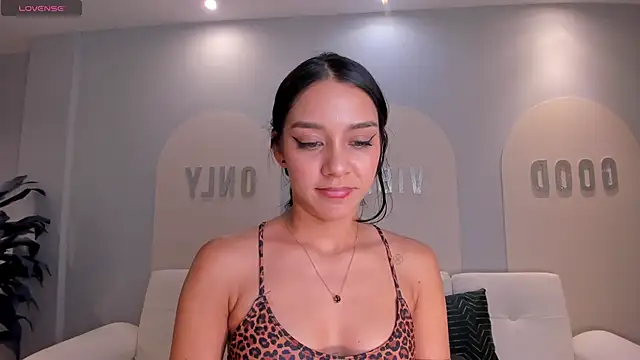 AmaliaCrus webcam