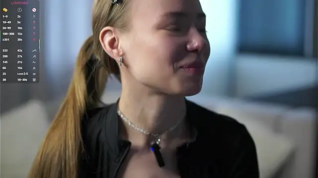 Watch UlrikeStillwell live on EroticFlix - High definition streams