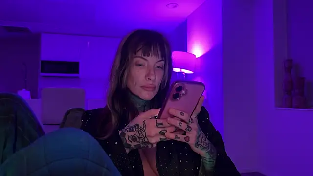 Watch airgeadx live on EroticFlix - High definition streams