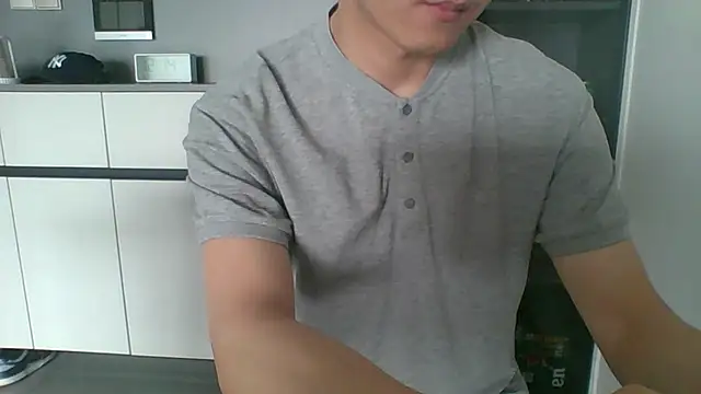 nole_china7 (Ask my age) - talk / fun / cum