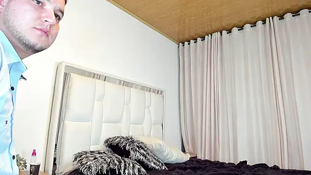 CameronyMartinn webcam